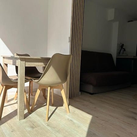 Charmant Studio Neuf 150M Plage Sur Avenue Principale Climatise Et Parking 카발레르쉬르메르 외부 사진
