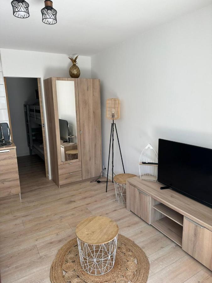 Charmant Studio Neuf 150M Plage Sur Avenue Principale Climatise Et Parking 카발레르쉬르메르 외부 사진